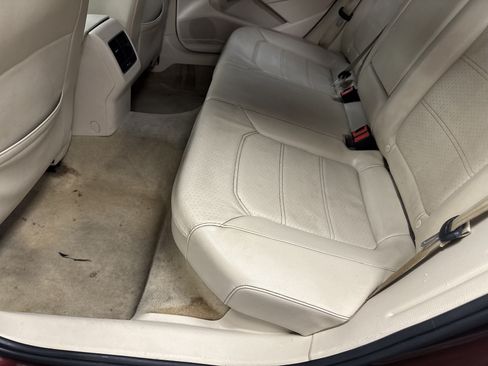 Used 2013 Volkswagen Passat 2.5 SE FWD image 9