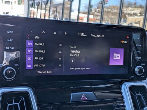 Certified 2022 Kia Sorento SX image 19