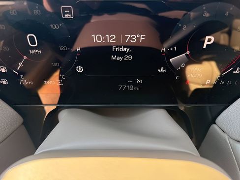 Used 2025 GMC Yukon XL Denali w/ Sun & Power Step Package AWD/4WD image 29