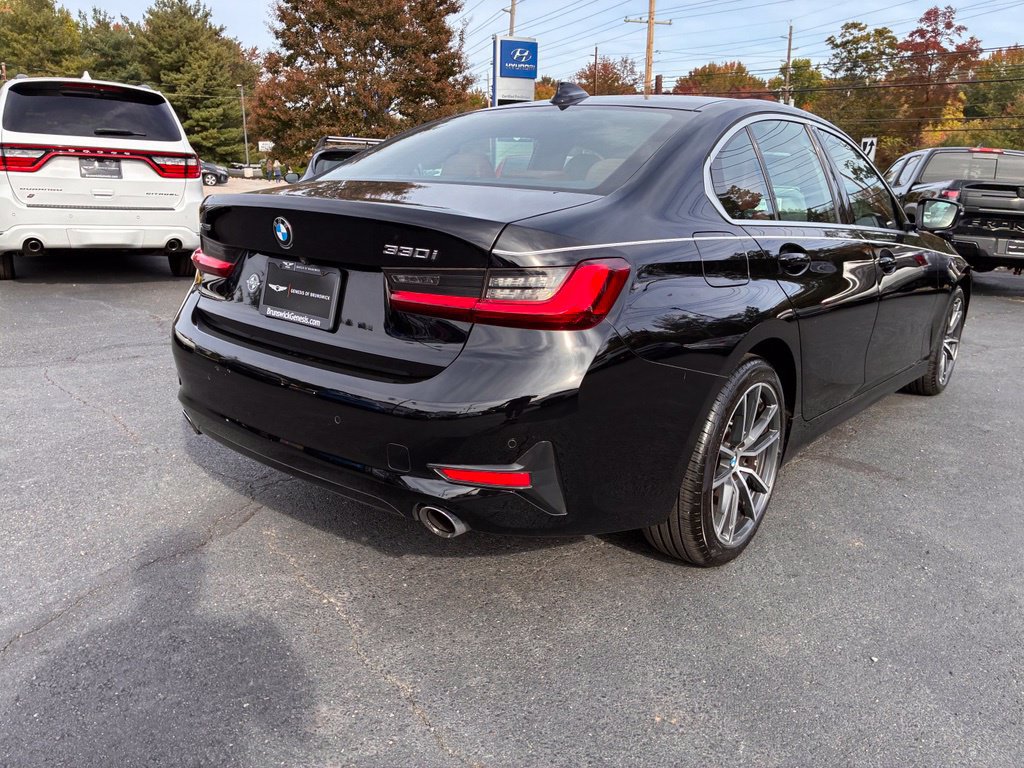Used 2022 BMW 330i xDrive Sedan w/ Convenience Package AWD/4WD image 7