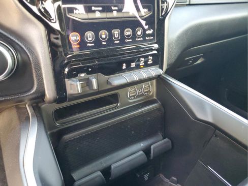 Used 2021 RAM 1500 Big Horn image 18