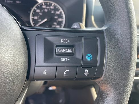 Used 2021 Nissan Rogue SV FWD image 29