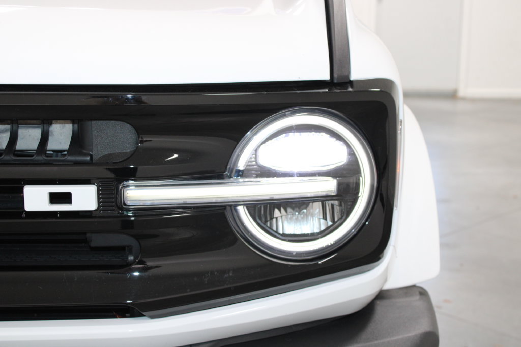 Used 2025 Ford Bronco Outer Banks AWD/4WD image 12