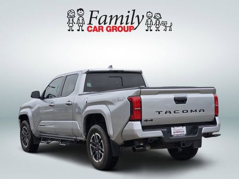 Used 2024 Toyota Tacoma TRD Sport w/ TRD Sport Upgrade Package AWD/4WD image 3