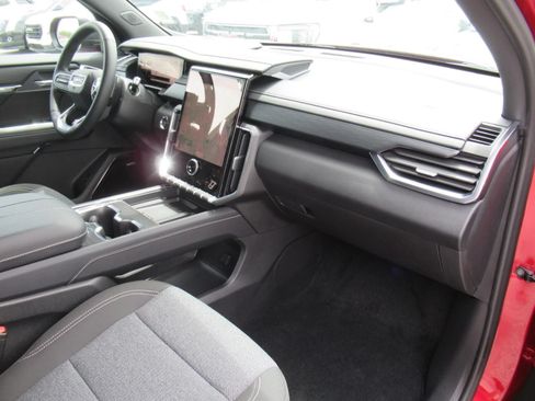 New 2026 GMC Acadia Elevation FWD image 11