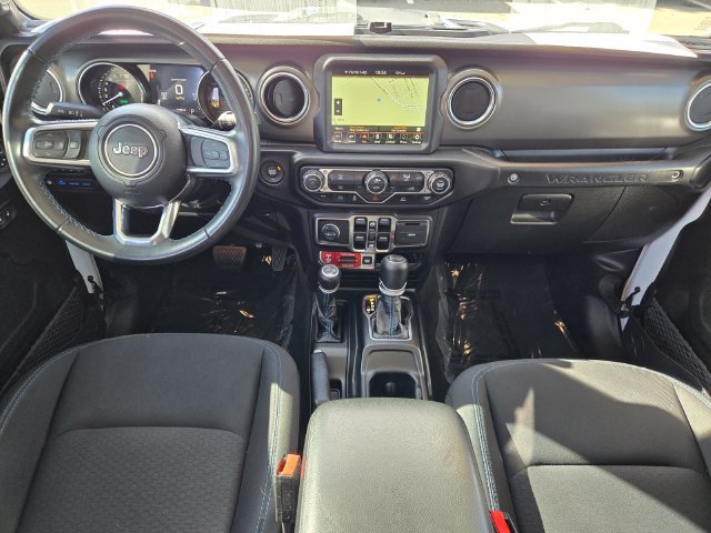 Used 2022 Jeep Wrangler Unlimited Rubicon 4xe AWD/4WD image 16