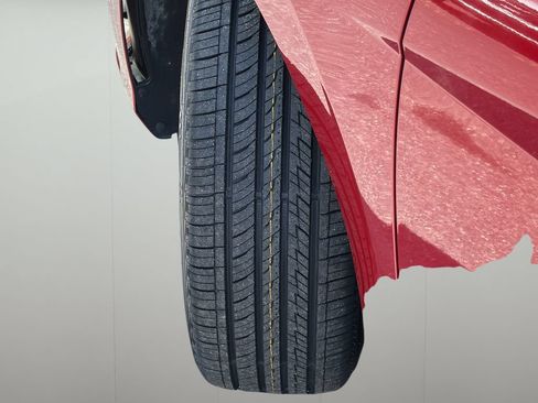 Certified 2024 Hyundai Elantra SEL FWD image 11