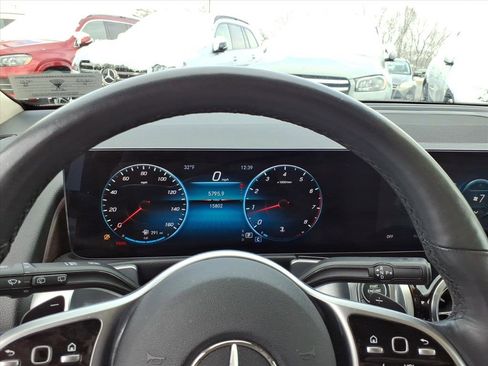 Certified 2022 Mercedes-Benz GLB 250 4MATIC image 18