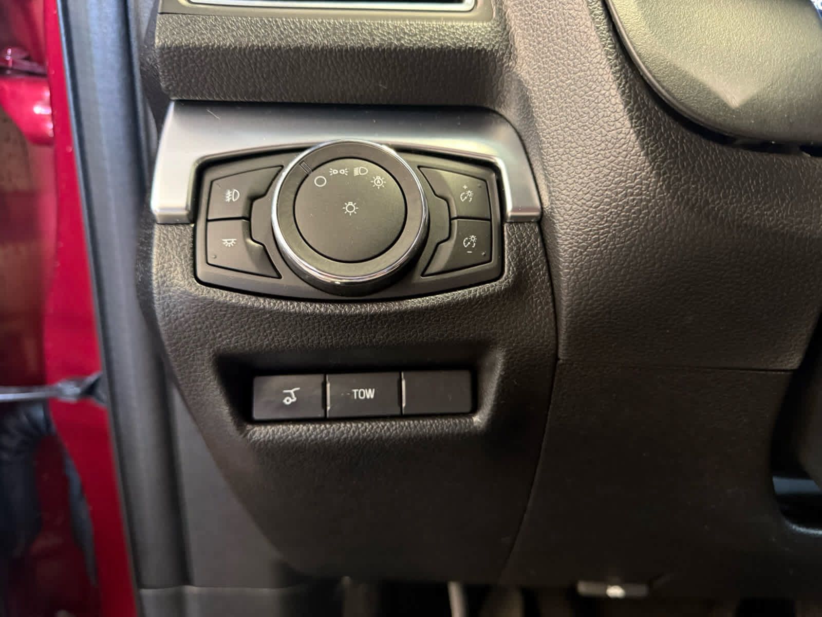 Used 2019 Ford Explorer Limited w/ Limited Luxury Package AWD/4WD image 13
