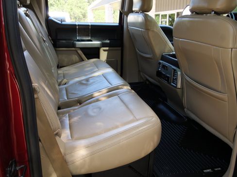 Used 2017 Ford F250 Lariat w/ Lariat Ultimate Package AWD/4WD image 47