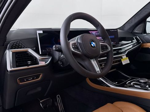 New 2027 BMW X7 xDrive40i w/ M Sport Package AWD/4WD image 9