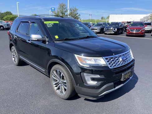 Used 2017 Ford Explorer Platinum AWD/4WD image 1