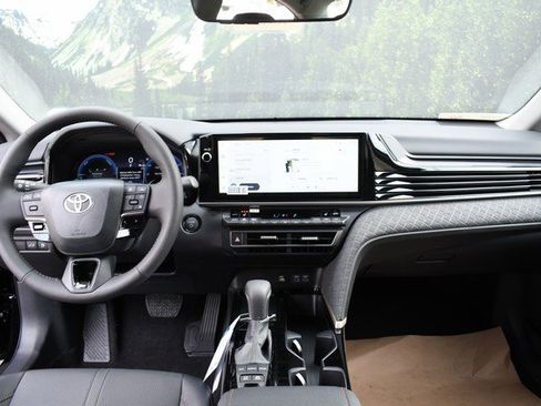 New 2026 Toyota Camry XLE image 9