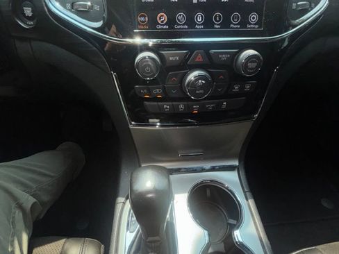 Used 2021 Jeep Grand Cherokee Laredo X RWD image 19