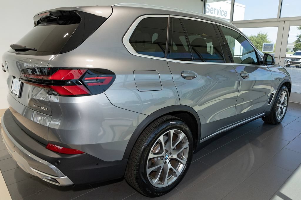 Used 2024 BMW X5 xDrive40i w/ Premium Package AWD/4WD image 17