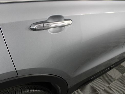 Used 2024 Cadillac XT4 Premium Luxury image 33