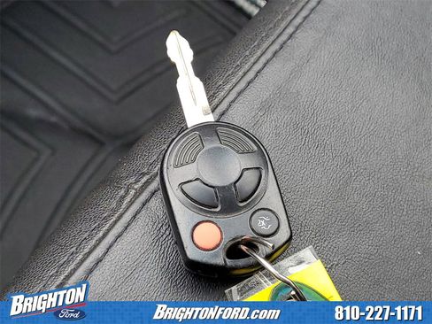 Used 2011 Ford Escape Limited w/ Class II Trailer Tow Pkg image 23