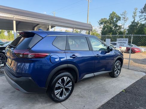 Used 2023 Nissan Rogue SV FWD image 4