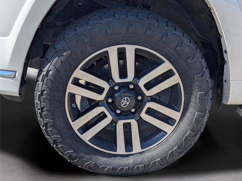 Used 2015 Toyota 4Runner Limited image 8