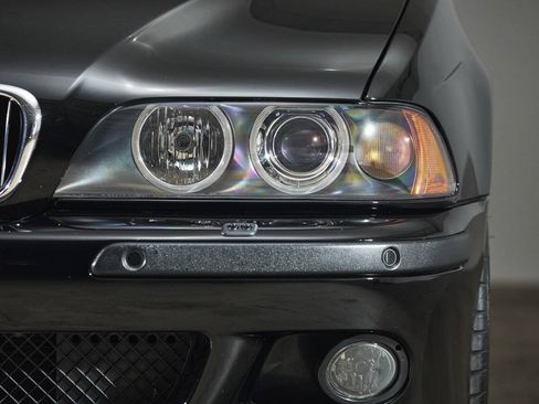 Used 2003 BMW M5 RWD image 16