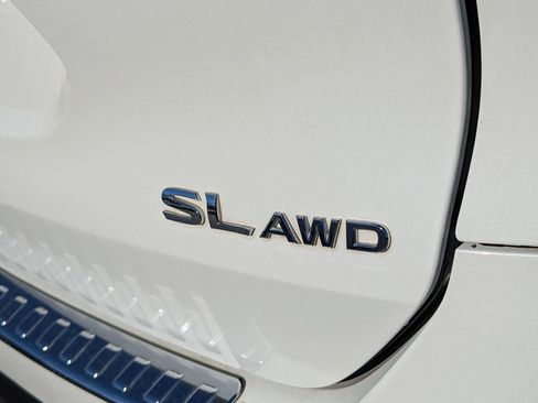 Used 2015 Nissan Rogue SL w/ SL Premium Package image 14