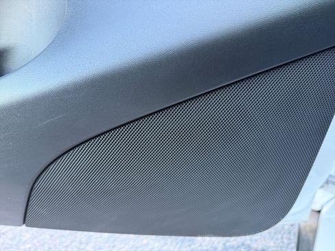 Used 2022 Tesla Model Y Performance image 27