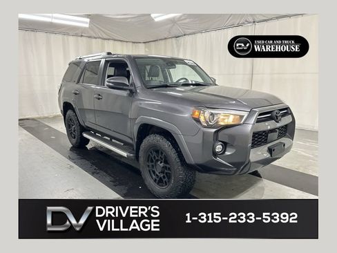 Used 2022 Toyota 4Runner SR5 Premium w/ Moonroof Package AWD/4WD image 1