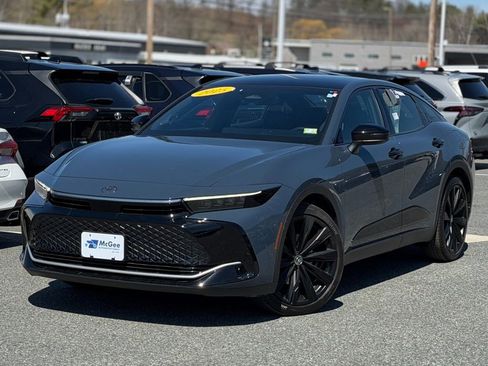 Used 2025 Toyota Crown Nightshade image 1