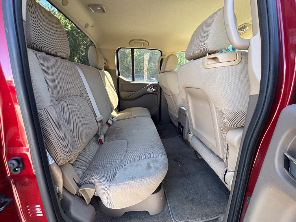 Used 2009 Nissan Frontier SE w/ SE Value Truck Pkg RWD image 13