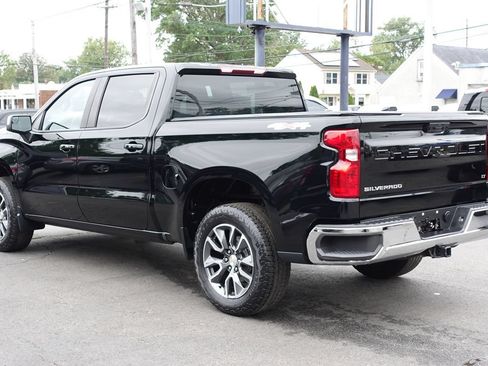 Used 2023 Chevrolet Silverado 1500 LT AWD/4WD image 2