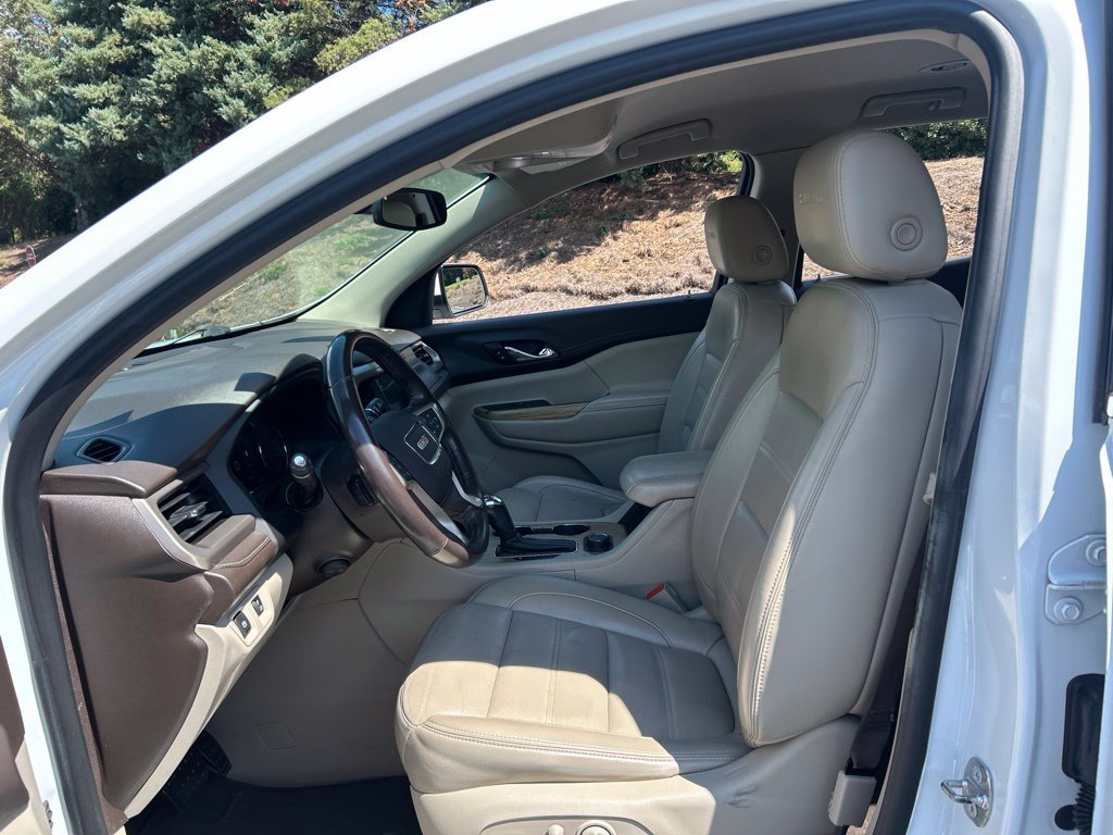 Used 2019 GMC Acadia Denali FWD image 4