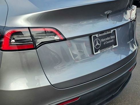 Used 2024 Tesla Model Y Long Range image 13
