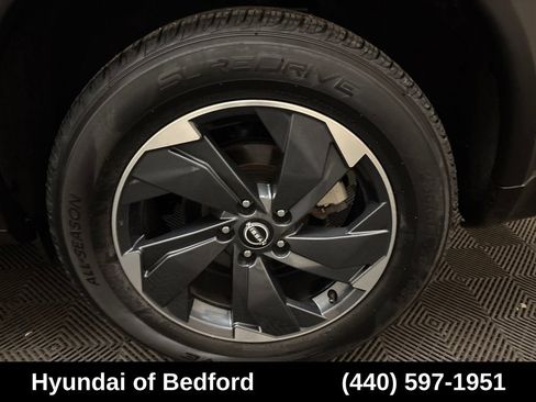 Used 2024 Nissan Rogue SV AWD/4WD image 28