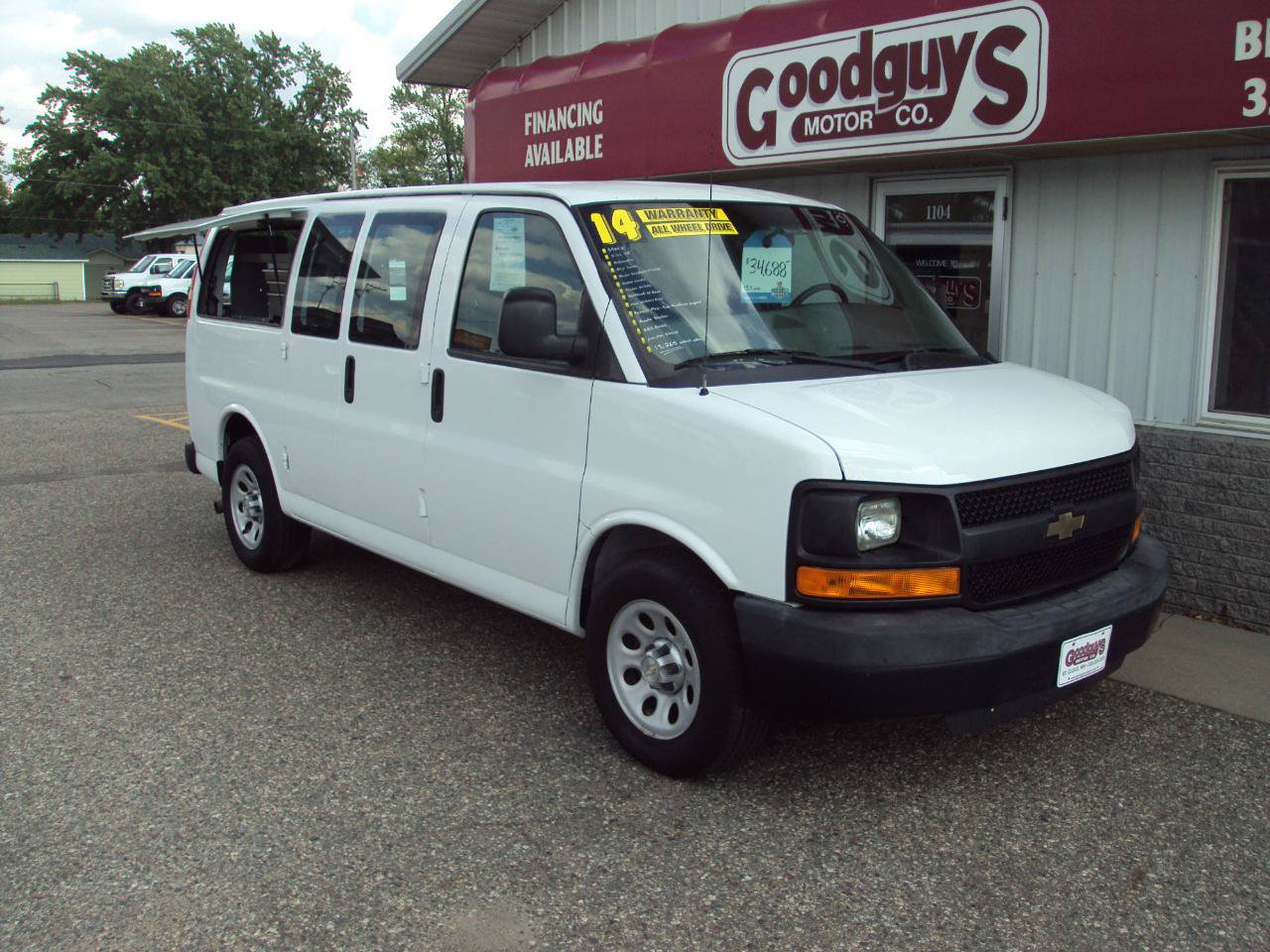 Used 2014 Chevrolet Express 1500 AWD image 2