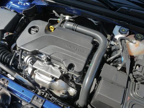 Used 2023 Chevrolet Malibu LT image 31