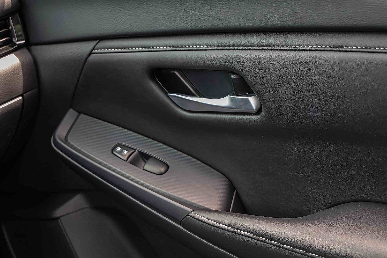 Used 2024 Nissan Sentra SV w/ All-Weather Package FWD image 16