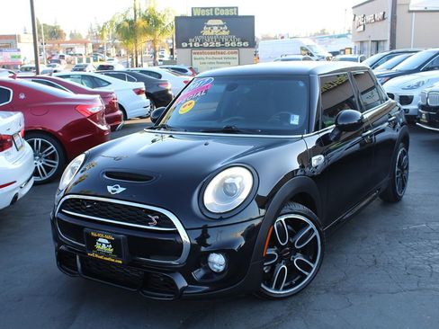 Used 2017 MINI Cooper S image 36