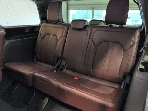 Certified 2024 Ford Expedition Limited AWD/4WD image 30