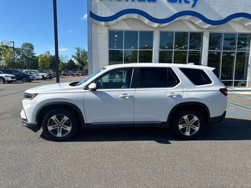 Used 2023 Honda Pilot EX-L image 5