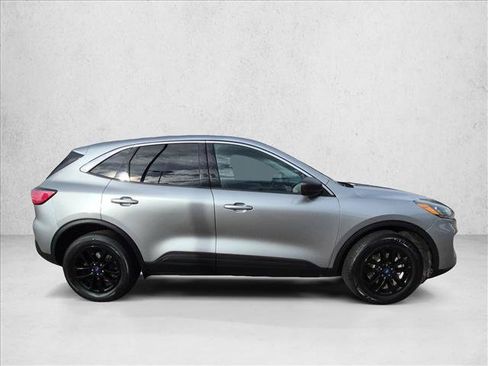 Used 2022 Ford Escape SE AWD/4WD image 4