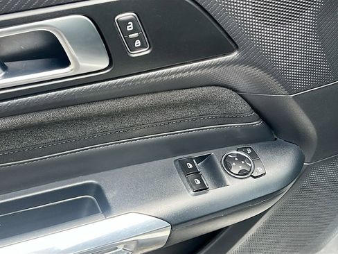 Used 2024 Ford Mustang Coupe RWD image 17