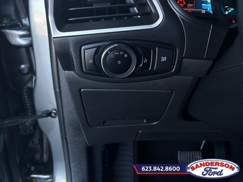 Certified 2022 Ford Edge SEL AWD/4WD image 12