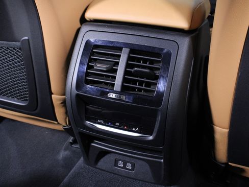 Used 2023 BMW X4 xDrive30i w/ Parking Assistance Package image 17