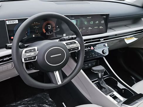 New 2026 Hyundai Tucson SEL image 11