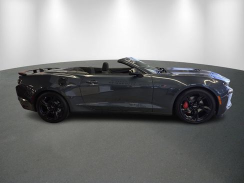 Used 2023 Chevrolet Camaro LT w/ RS Package image 8