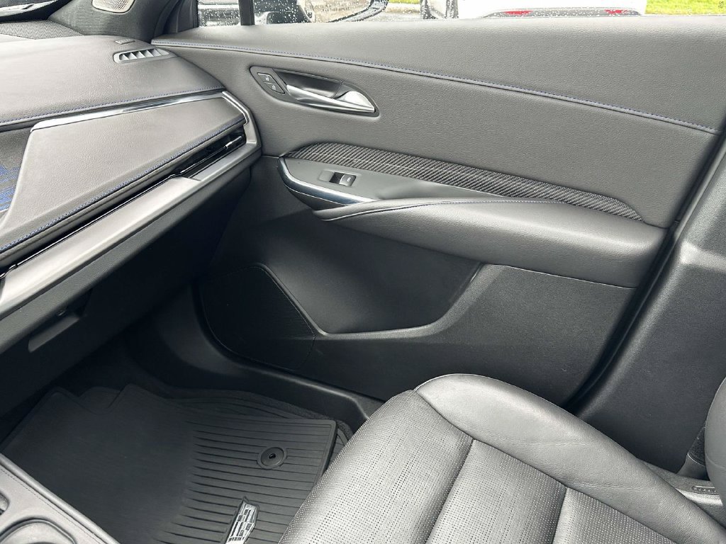 Used 2024 Cadillac XT4 Sport AWD/4WD image 32
