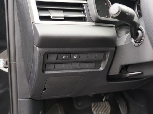 New 2026 Mitsubishi Outlander ES image 17