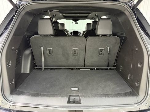 Used 2023 Chevrolet Traverse Premier w/ Redline Edition AWD/4WD image 18