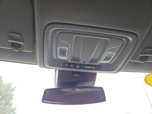 Used 2026 GMC Sierra 1500 SLT image 28