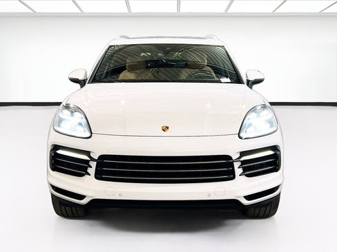 Used 2021 Porsche Cayenne image 2